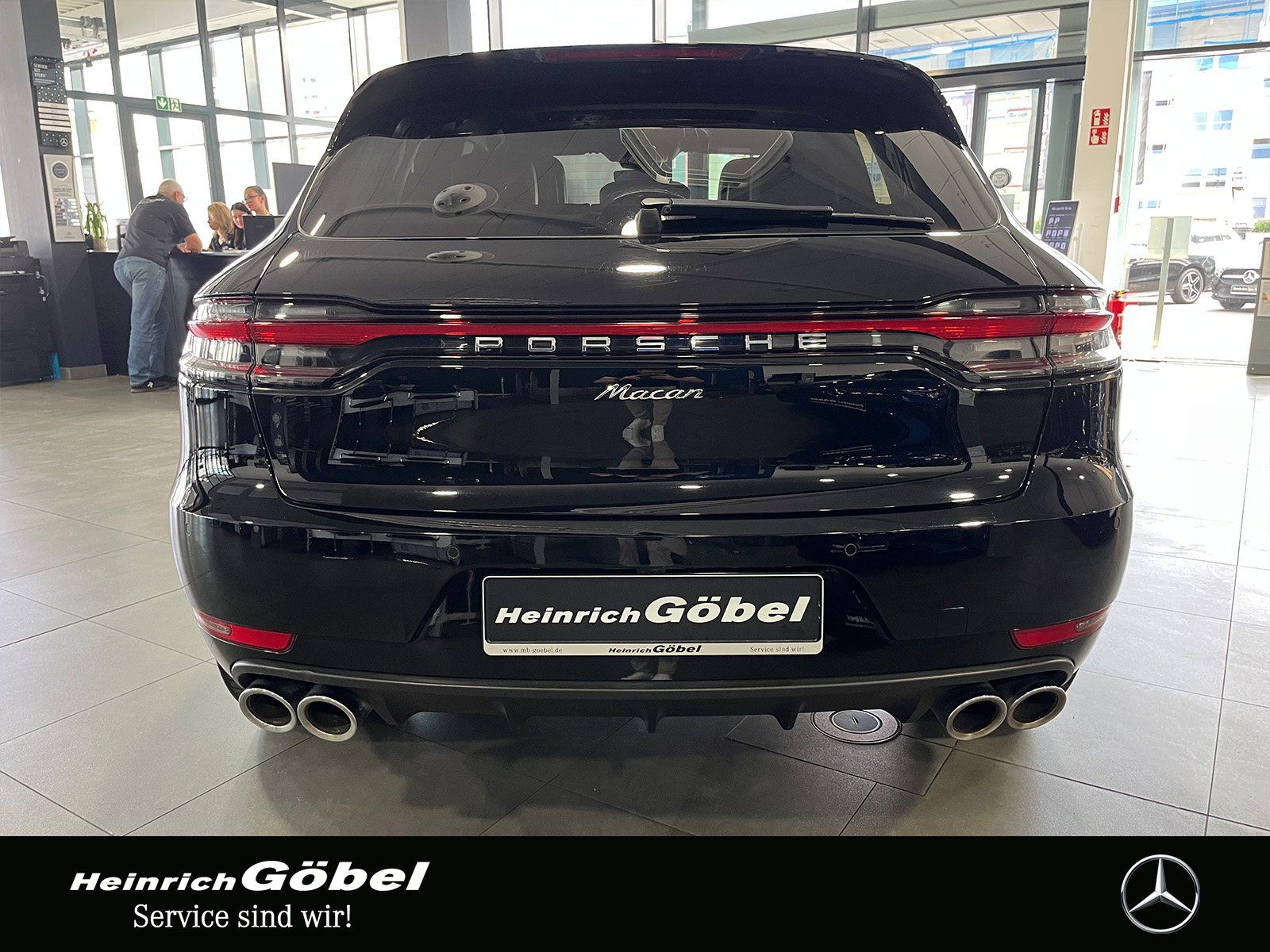 Fahrzeugabbildung Porsche Macan PANO+360°KAMERA+BOSE+CARPLAY+PASM+PDLS+