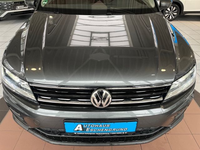 Fahrzeugabbildung Volkswagen Tiguan 2.0 TDI DSG 4M COMFORTLINE AHK NAVI DYNAU