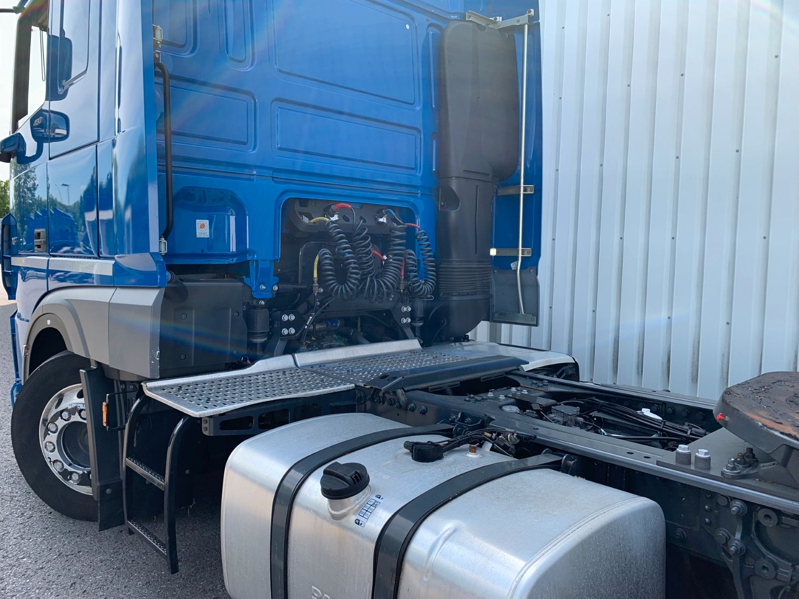 Fahrzeugabbildung DAF FT XF 480 SC LD