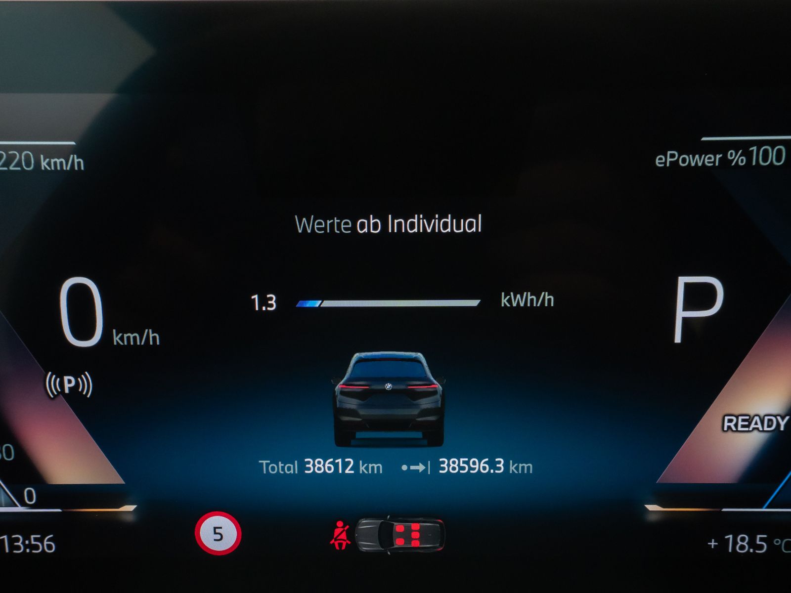 Fahrzeugabbildung BMW iX xD40 Panorama Kamera HiFi Komfort SkyLounge