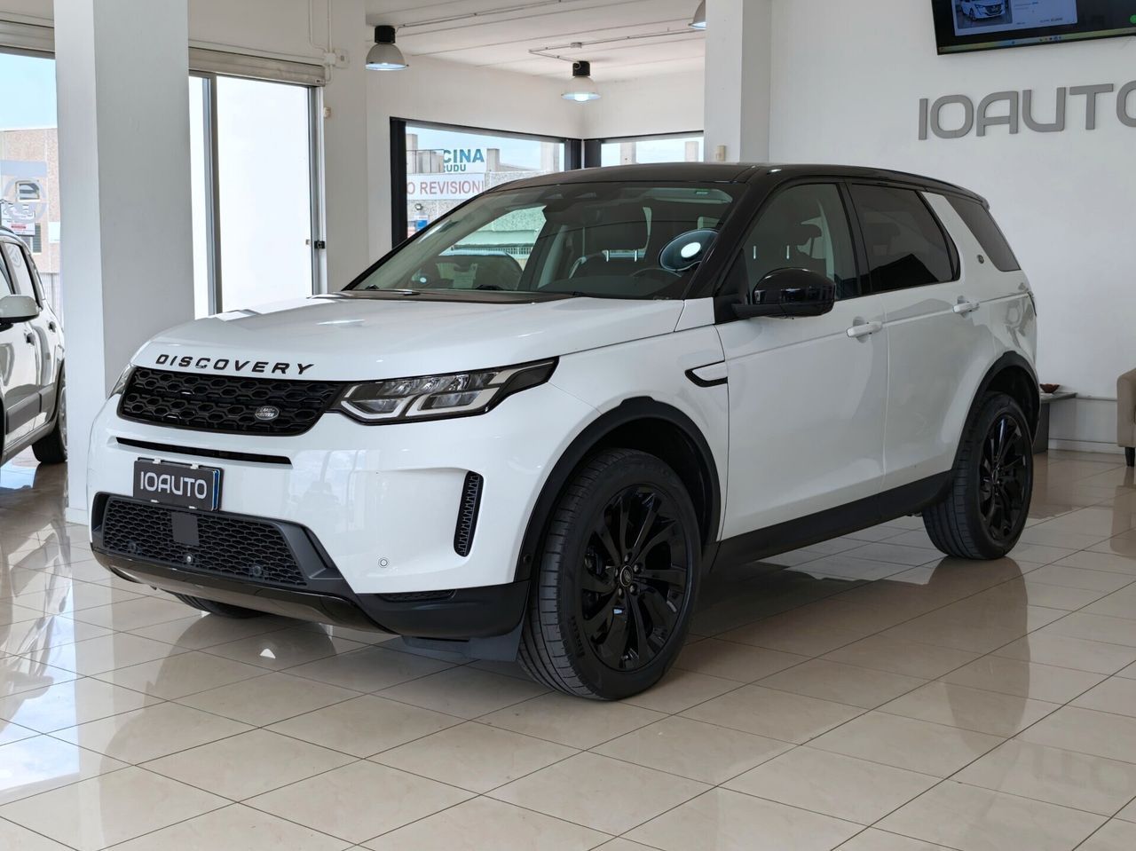 Land Rover Discovery Sport 2.0 Diesel 4x4 S Auto 7 posti 20 imagem 2