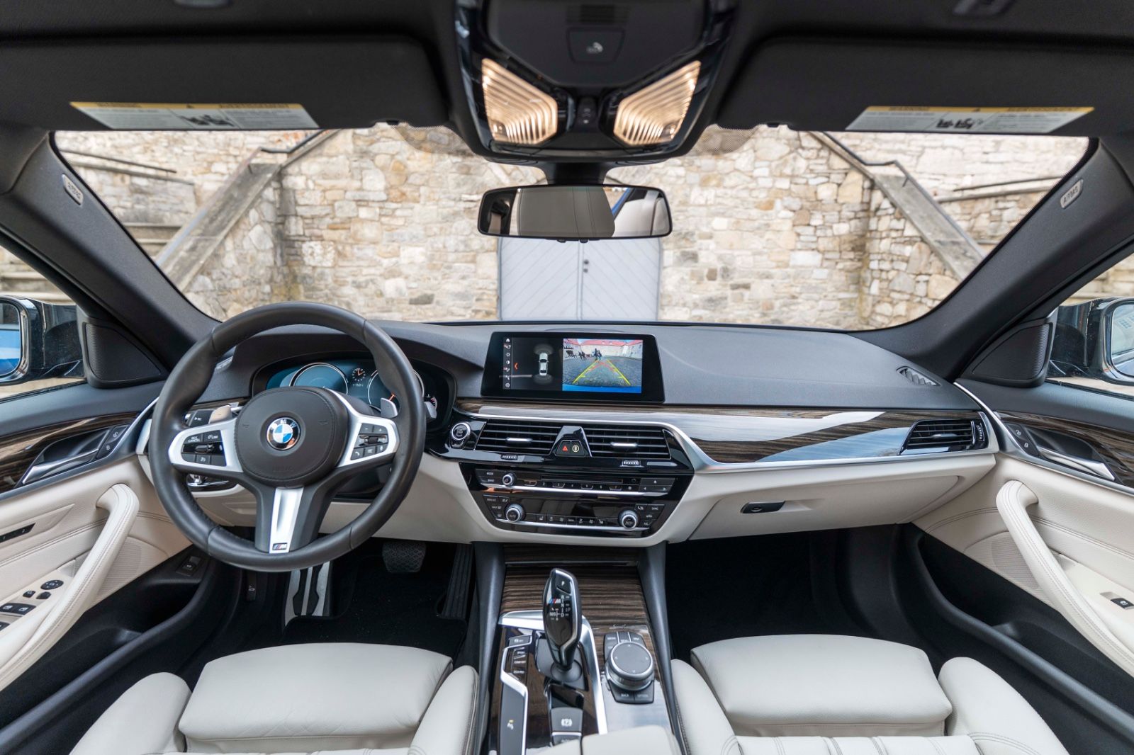 Fahrzeugabbildung BMW 530I M-PERFORMANCE LED KAM CARPLAY TOTW RDK HIFI