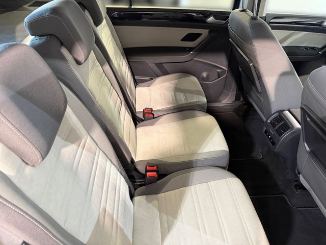 Touran 2.0 TDI DSG HIGHLINE 7 SITZE LED+AHK+NAVI