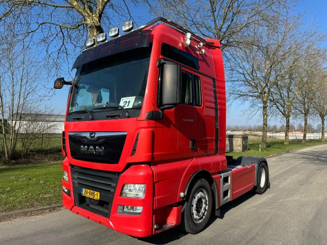 MAN TGX 18.500 RETARDER EURO 6 XXL CABINE