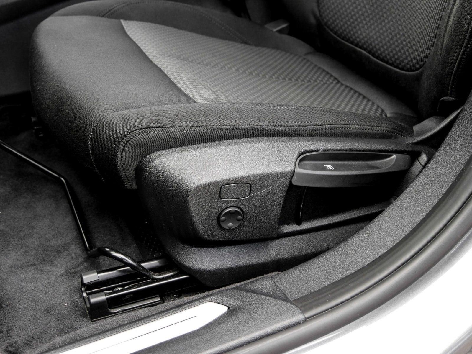 BMW 1 Series i (2020 2024) AHK RFK NAVI LED PDC V+H DAB, миниатюра 14