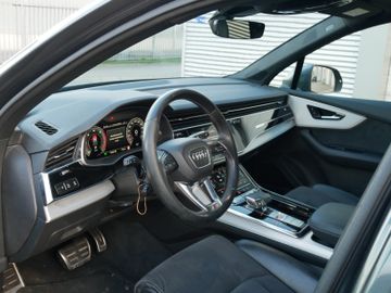 Audi Q7 - 8