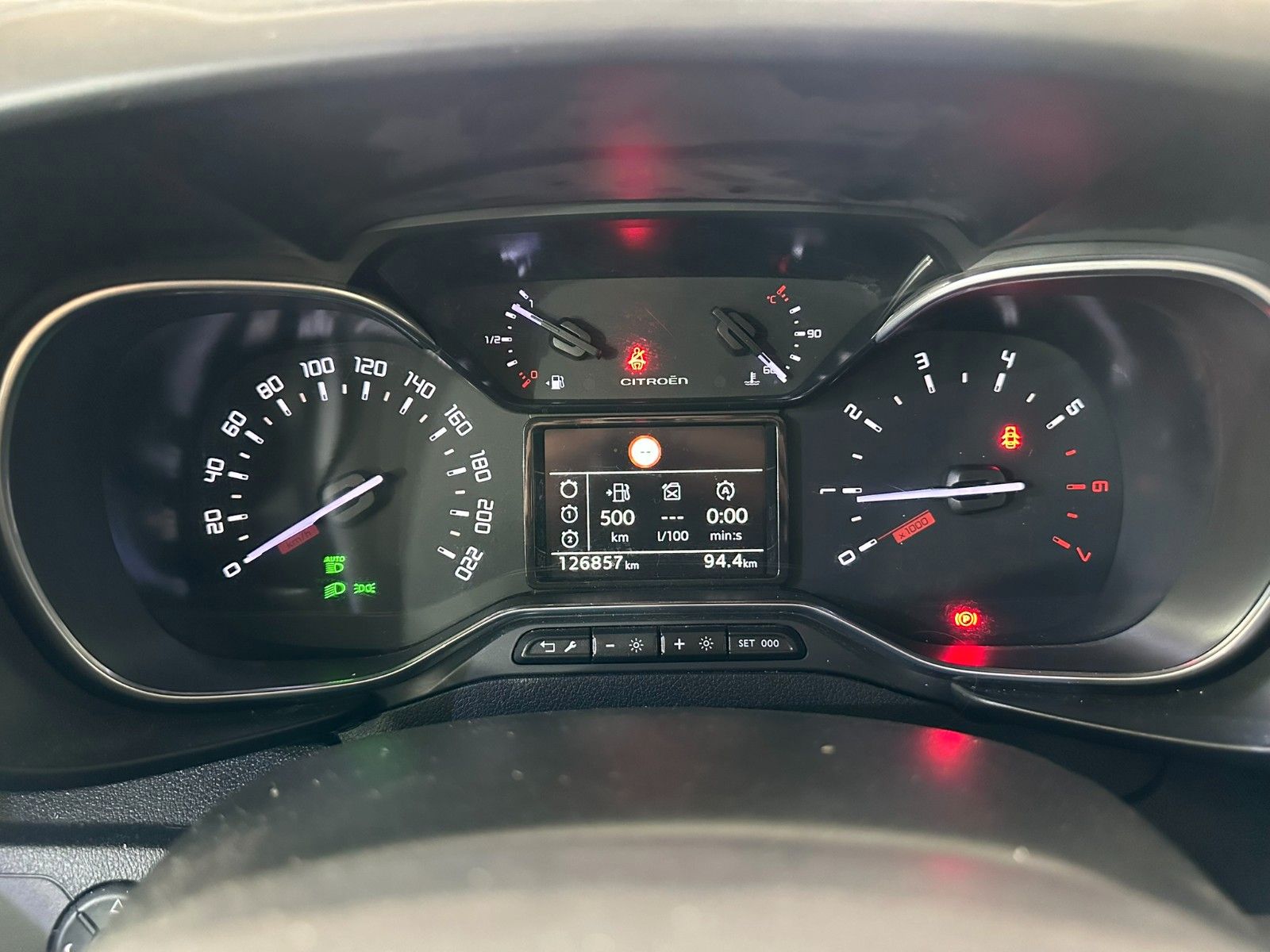 Fahrzeugabbildung Citroën Berlingo Shine M 1.2T NAVI/HEAD-UP/PDC+CAM/AHK