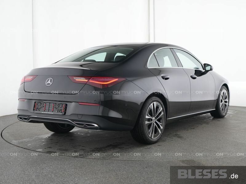 MERCEDES-BENZ CLA 180 – Bild 2