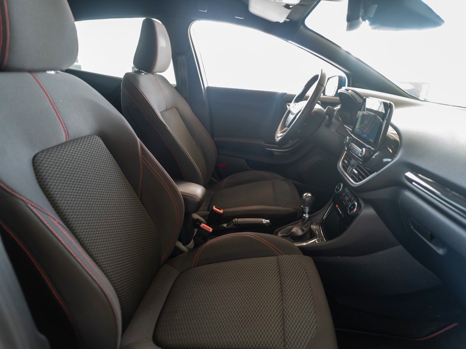 Fahrzeugabbildung Ford Puma ST-Line Mild Hybrid WINTER-P./NAVI/DAB/ACC