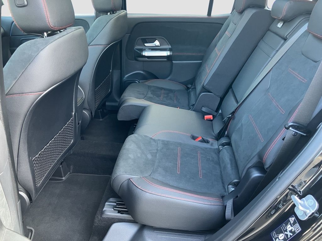Fahrzeugabbildung Mercedes-Benz GLB 200 AMG*NIGHT*AHK*PANO*DISTR*MEMO*KEYL*MULTI