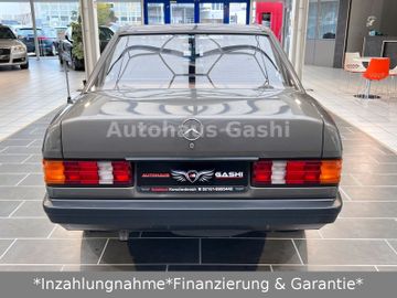 Fahrzeugabbildung Mercedes-Benz 230*1.Hand*Oldtimer H-Kennzeichen*5.Gang*Servo*