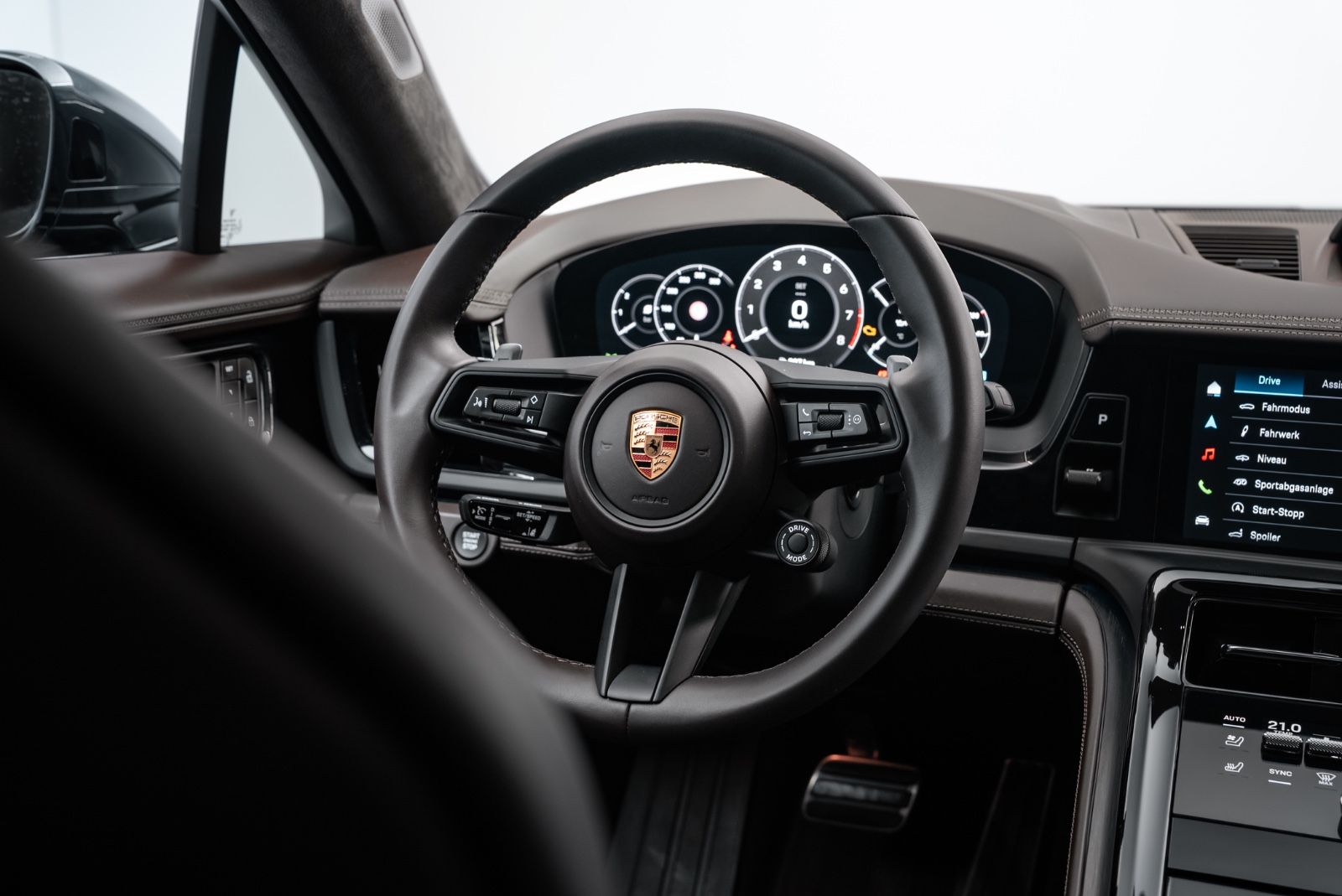 Fahrzeugabbildung Porsche Panamera GTS TOP/NEU/DT. FZG/BURMESTER/PANO
