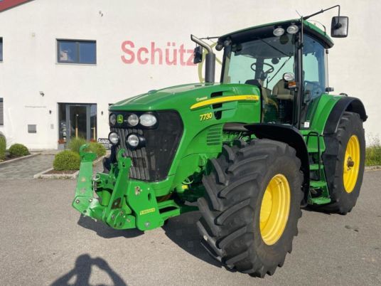 John Deere 7730