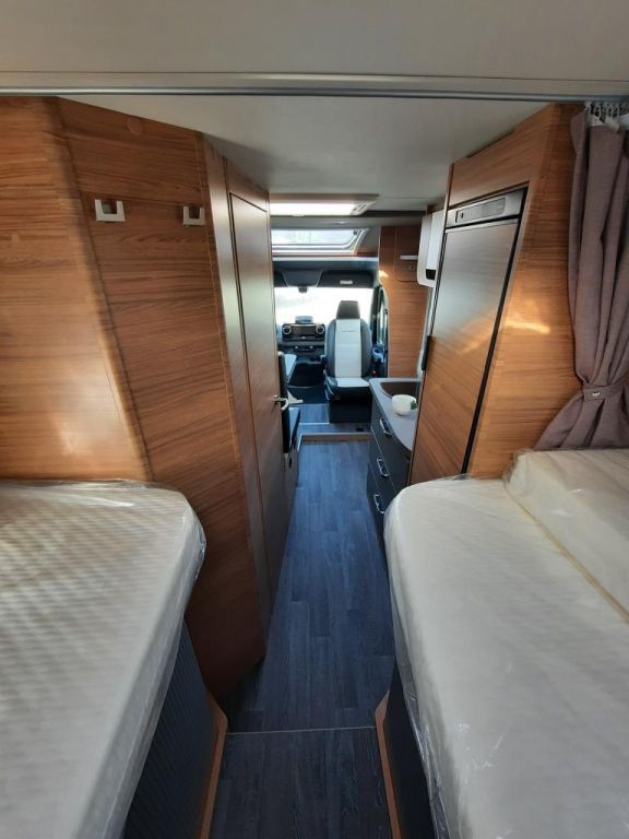 Fahrzeugabbildung Weinsberg CaraCompact 640 MEG EDITION [PEPPER] Verfüg./Spa