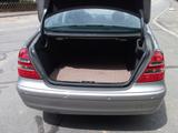 Mercedes-Benz E 200 KOMPRESSOR CLASSIC  - Mercedes-Benz E-Klasse: Classic