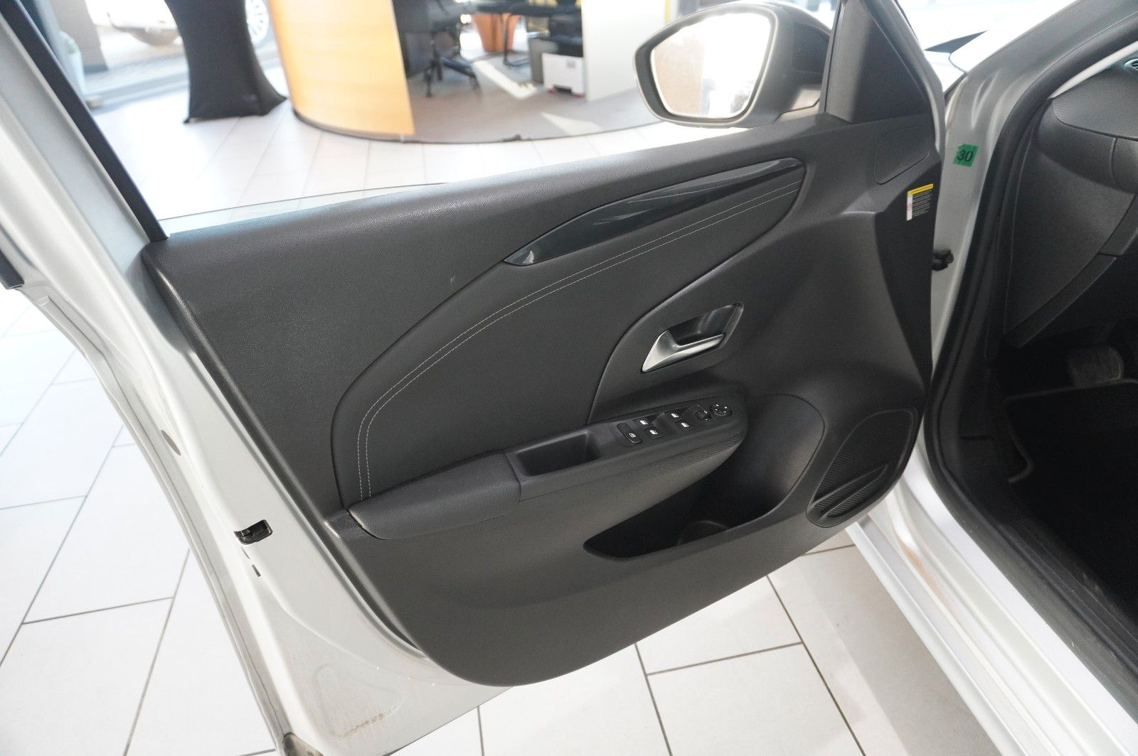 Fahrzeugabbildung Opel Corsa F 1.2T ELEGANCE NAVI/LED/SPORT/VIRTU./DAB+