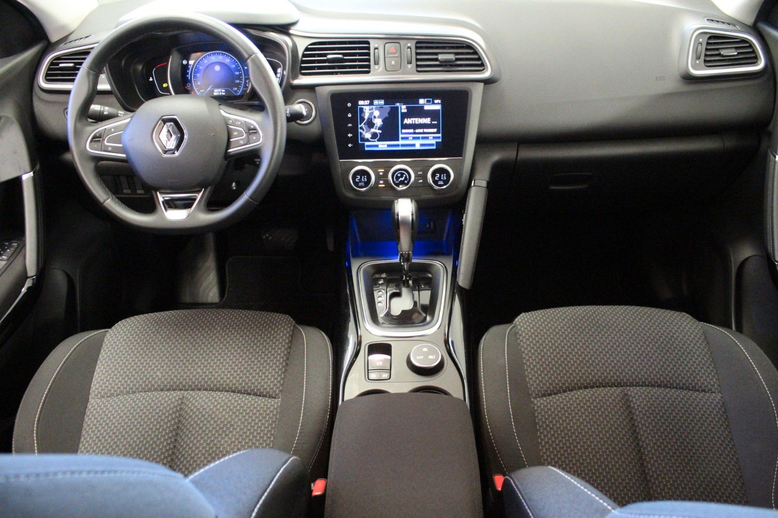 Fahrzeugabbildung Renault Kadjar TCe 140 EDC R-Link*Sitzhzg*AHK