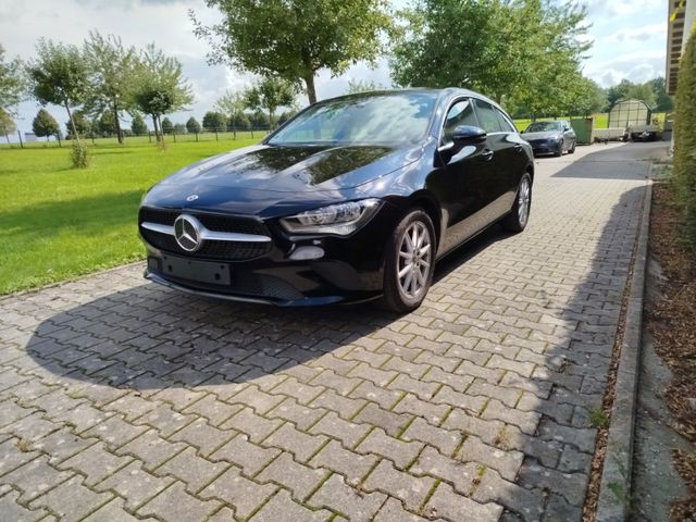Mercedes-Benz CLA Widescreen Parkpilot HU/AU Inspektion NEU