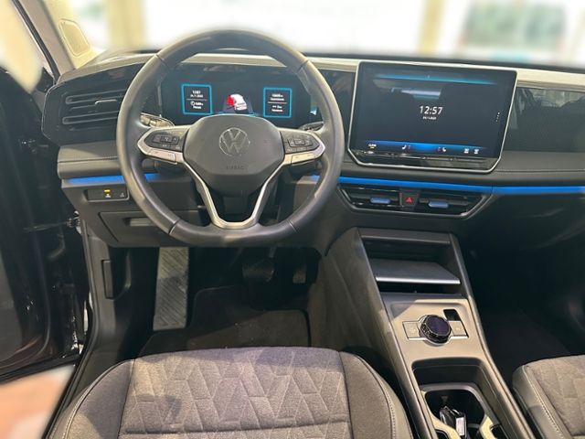 Fahrzeugabbildung Volkswagen Tiguan Life 1.5 7 Gang DSG LED NAVI AHK ACC GJR