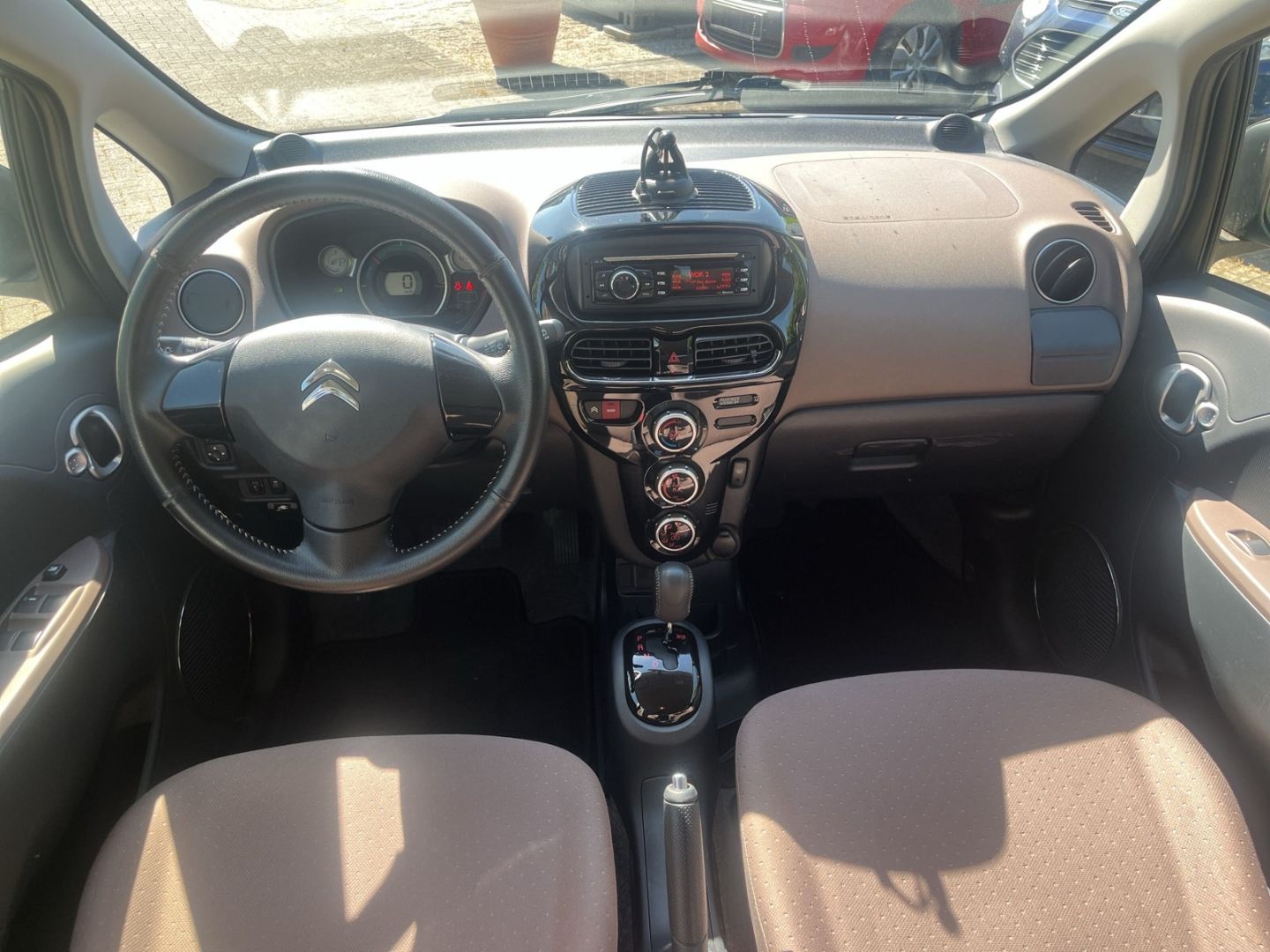 Fahrzeugabbildung Citroën C-Zero Tendance Klimaaut. DAB SHZ Notbremsass.