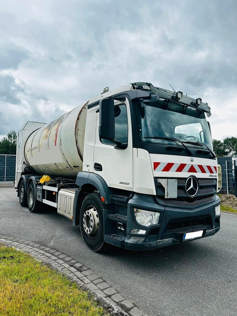 Mercedes-Benz Antos 2533,KEINE 32,40,43