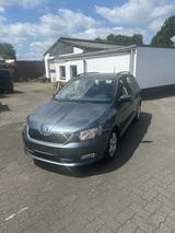 Skoda Fabia 1.0l MPI 55kW Ambition Combi Ambition - Skoda in Herne