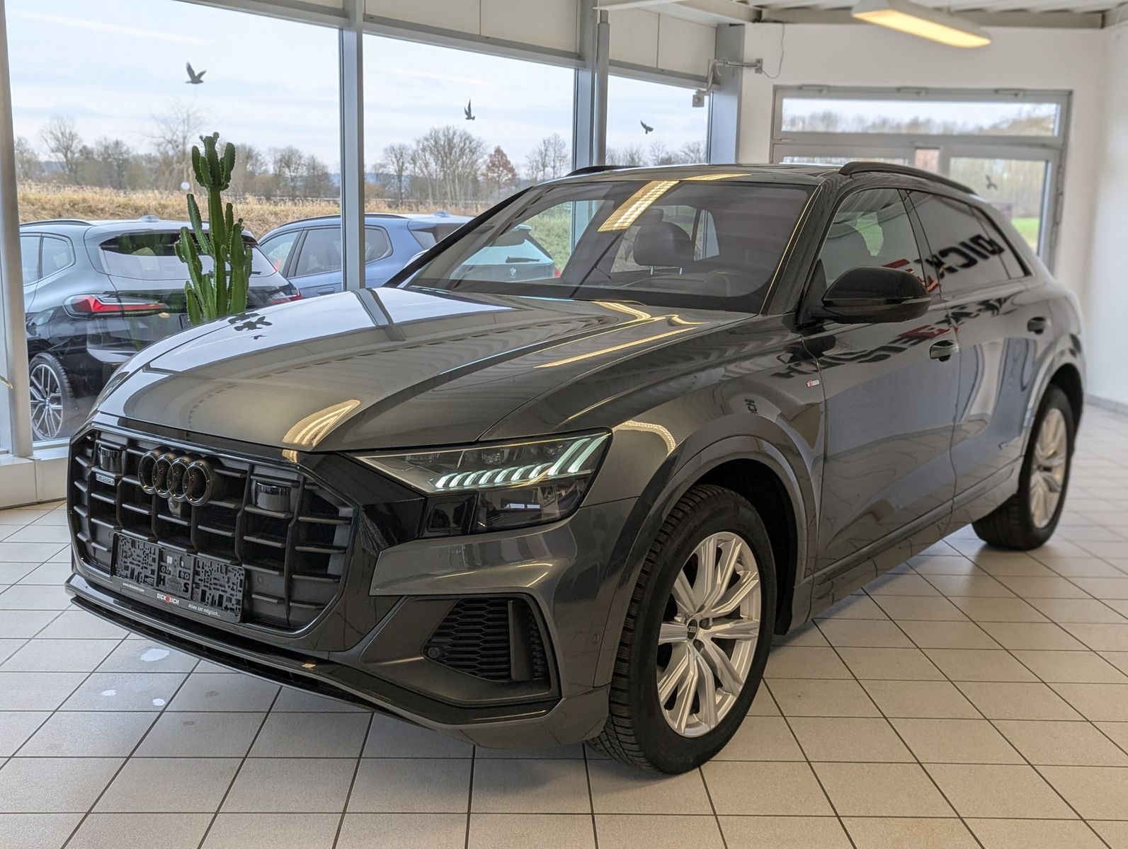 AUDI Q8 50 TDI qu. 3x S-Line HUD Matrix Pano ACC AHK - Image 3