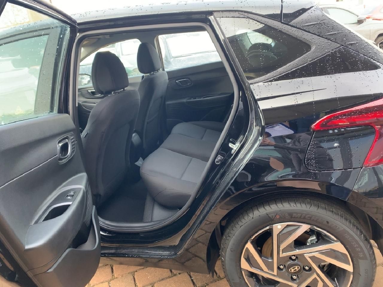 Fahrzeugabbildung Hyundai i20 Trend Lichtpaket und Komfort