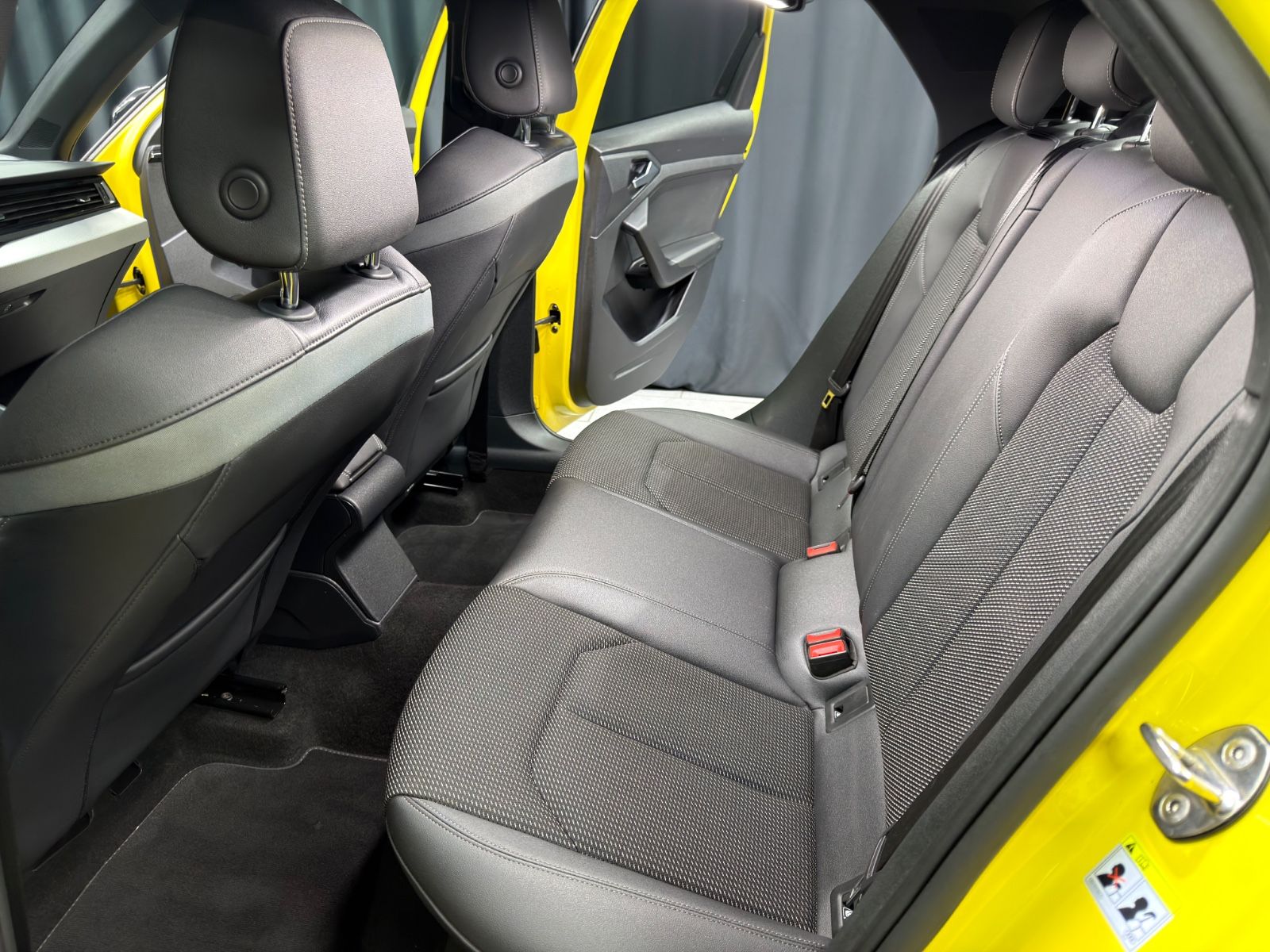 Fahrzeugabbildung Audi A1 Sportback 40 TFSI edition one|3xS-LINE|DSG|