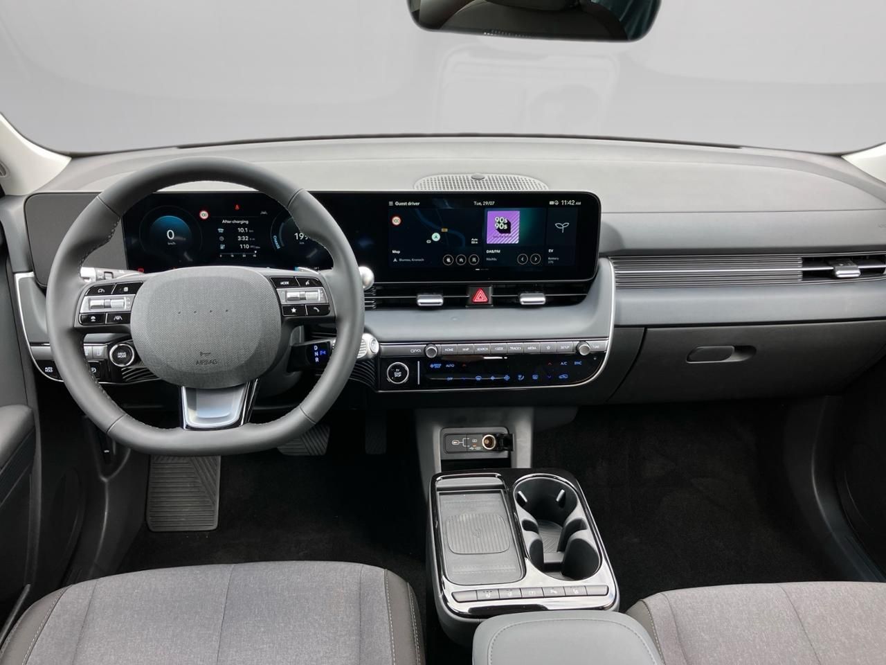 Fahrzeugabbildung Hyundai IONIQ 5 DYNAMIQ, *el. Heckklappe, LED-Paket* *SH