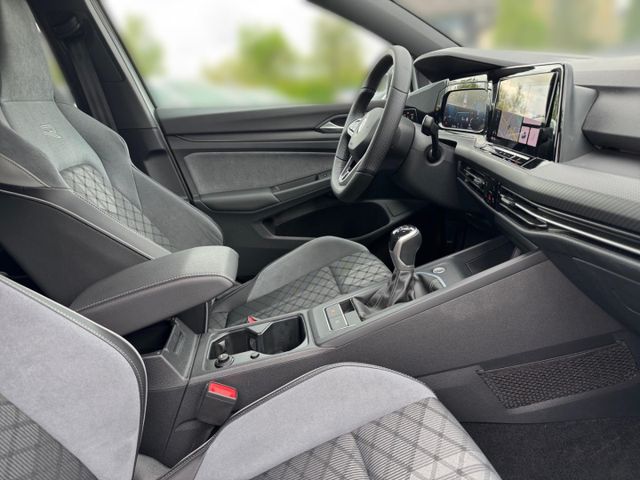 Golf Variant VIII R-Line 1.5 TSI LED Navi ACC 19