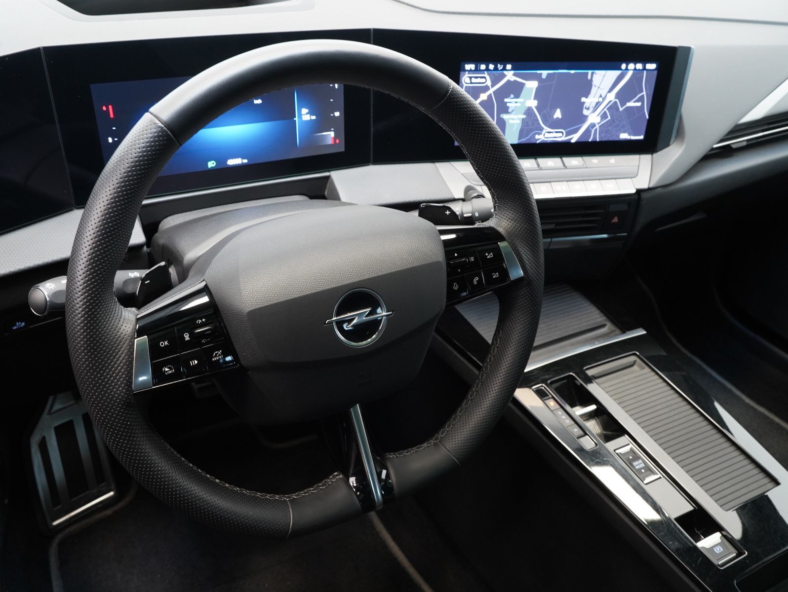 Fahrzeugabbildung Opel Astra L 1.5 Diesel Sports Tourer GS Line PANO