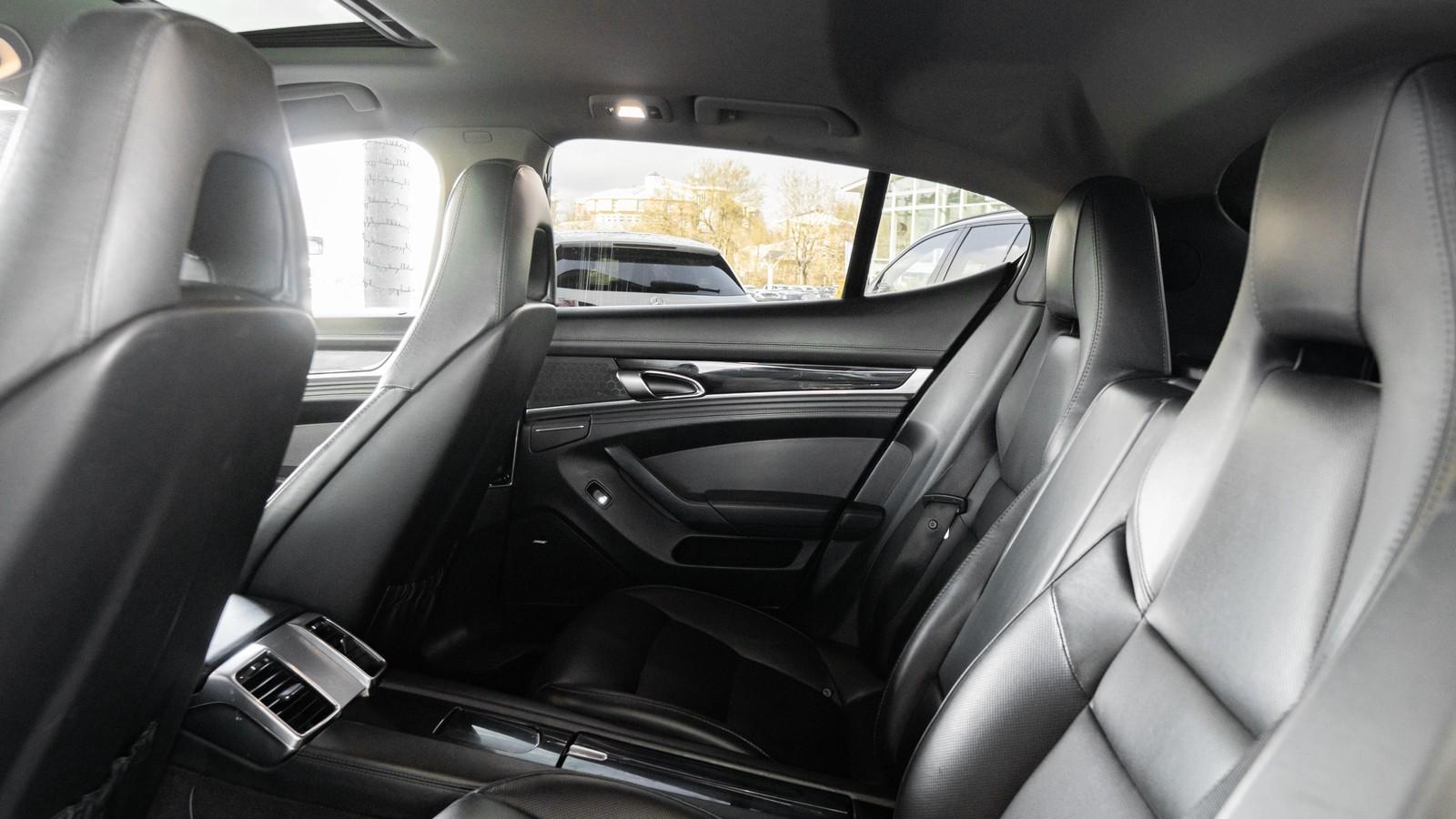 Porsche Panamera 3.0 V6 Diesel 300CH | Toit Ouvrant | Suspensions Pneumatiques | Caméra | Bose | Soft Close