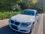 BMW 318i - e90