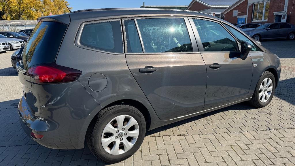 Opel Zafira Tourer