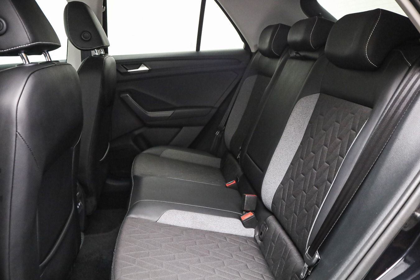 Volkswagen T-Roc - Bild 12