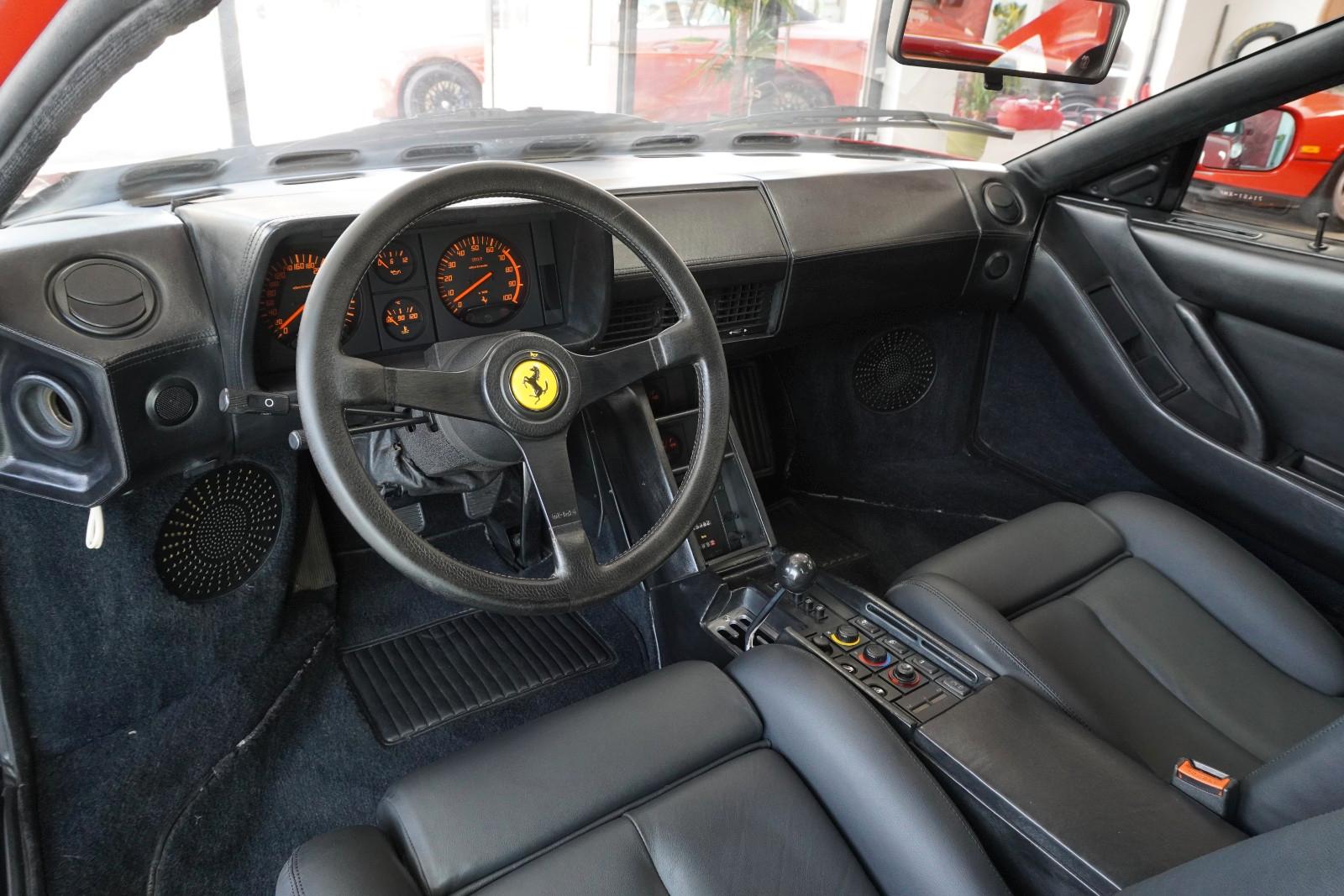 FERRARI TESTAROSSA