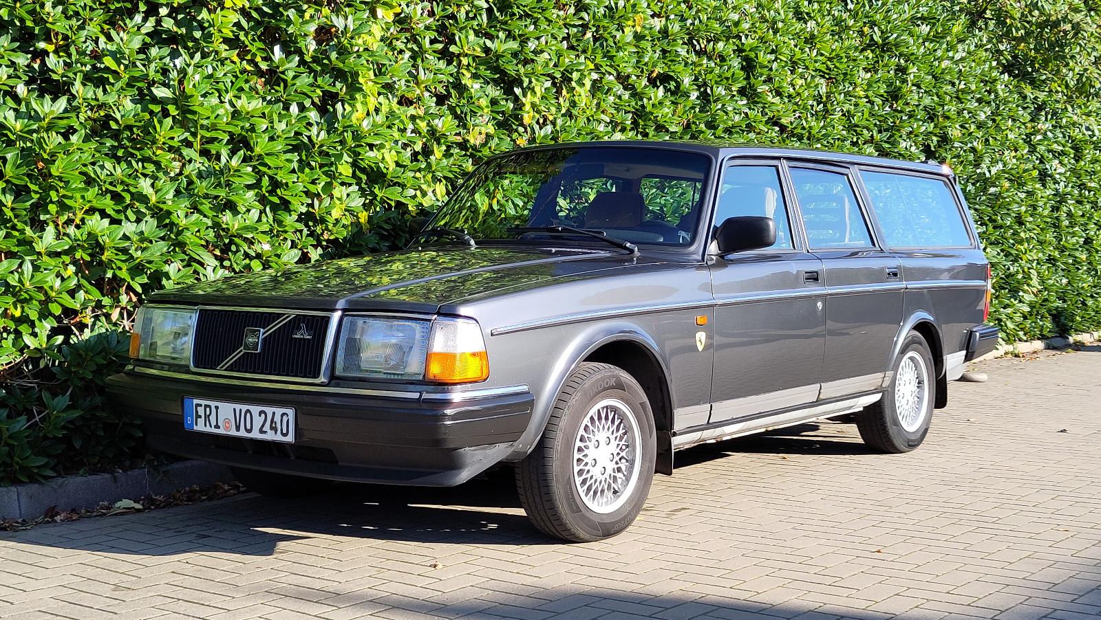 Volvo 240