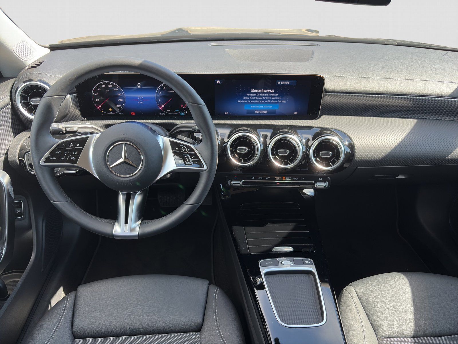 Fahrzeugabbildung Mercedes-Benz CLA 180 SB*PROGRESSIVE*WINTER-PAKET*ELEKT-HECKKL