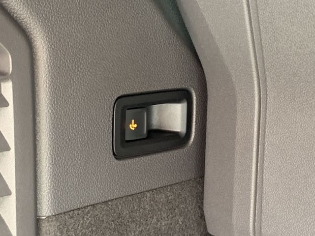 T7 Multivan  1.5  TSI Life DSG 7-Sitze AHK Navi
