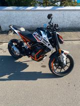 KTM Duke 125  - KTM 125