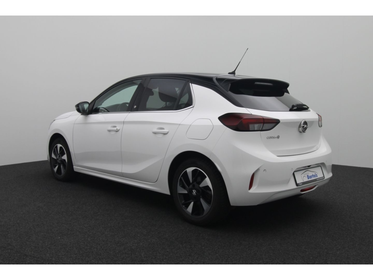 Fahrzeugabbildung Opel Corsa-e Corsa F e Elegance Kamera Sitzheizung