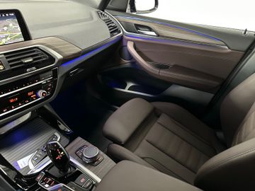 Fahrzeugabbildung BMW X3 xD30d M Sport SAG CockpitProf DAB Alarm HiFi