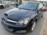 Opel Astra H Twin Top Edition - Opel Astra mit Benzin-Antrieb: Cabrio