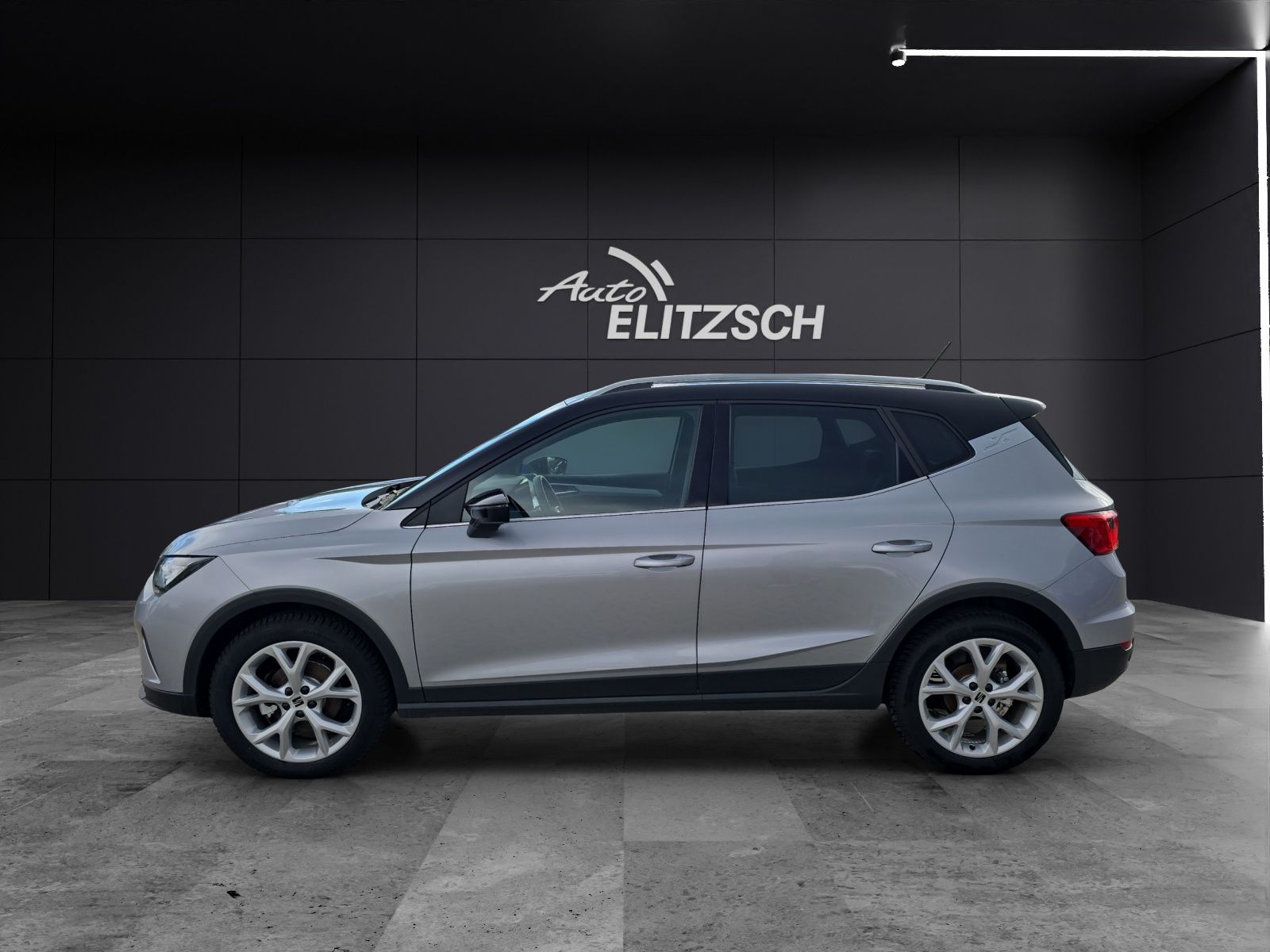 Fahrzeugabbildung SEAT Arona FR 1.5 TSI DSG ACC LED