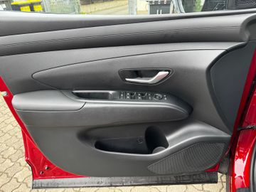 Hyundai TUCSON - 12