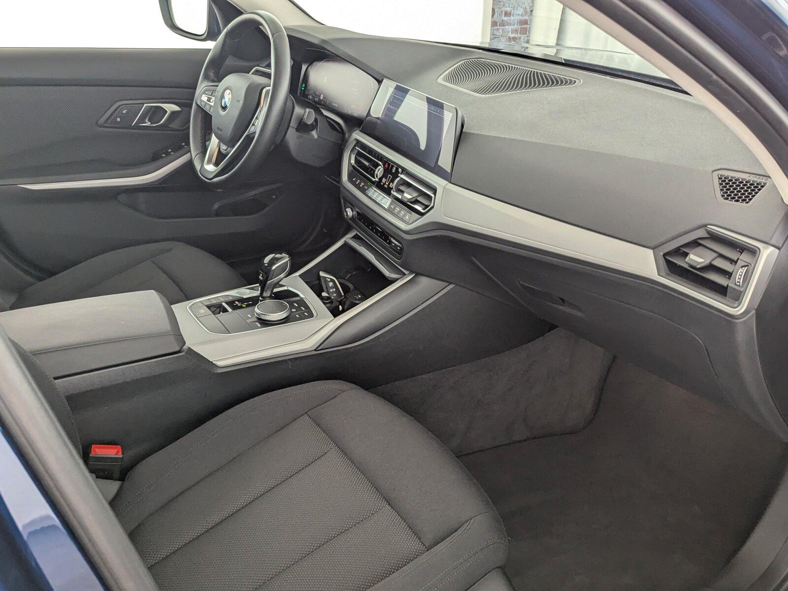 BMW 3 Series d xDrive Advantage LED+NAVI+SHZ+RFK+TEMP+BC, миниатюра 11