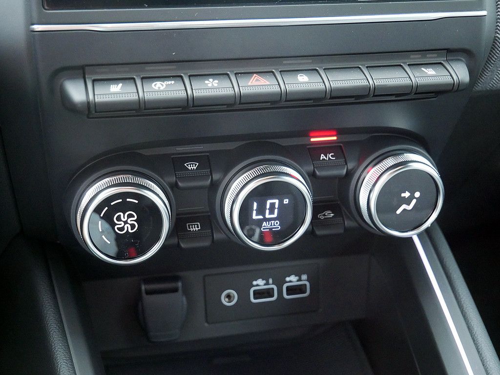 Fahrzeugabbildung Renault Clio Techno TCe 90