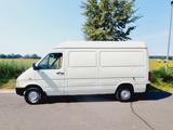 Volkswagen LT 35 - Volkswagen LT mit Diesel-Antrieb: Kleinbus, 35