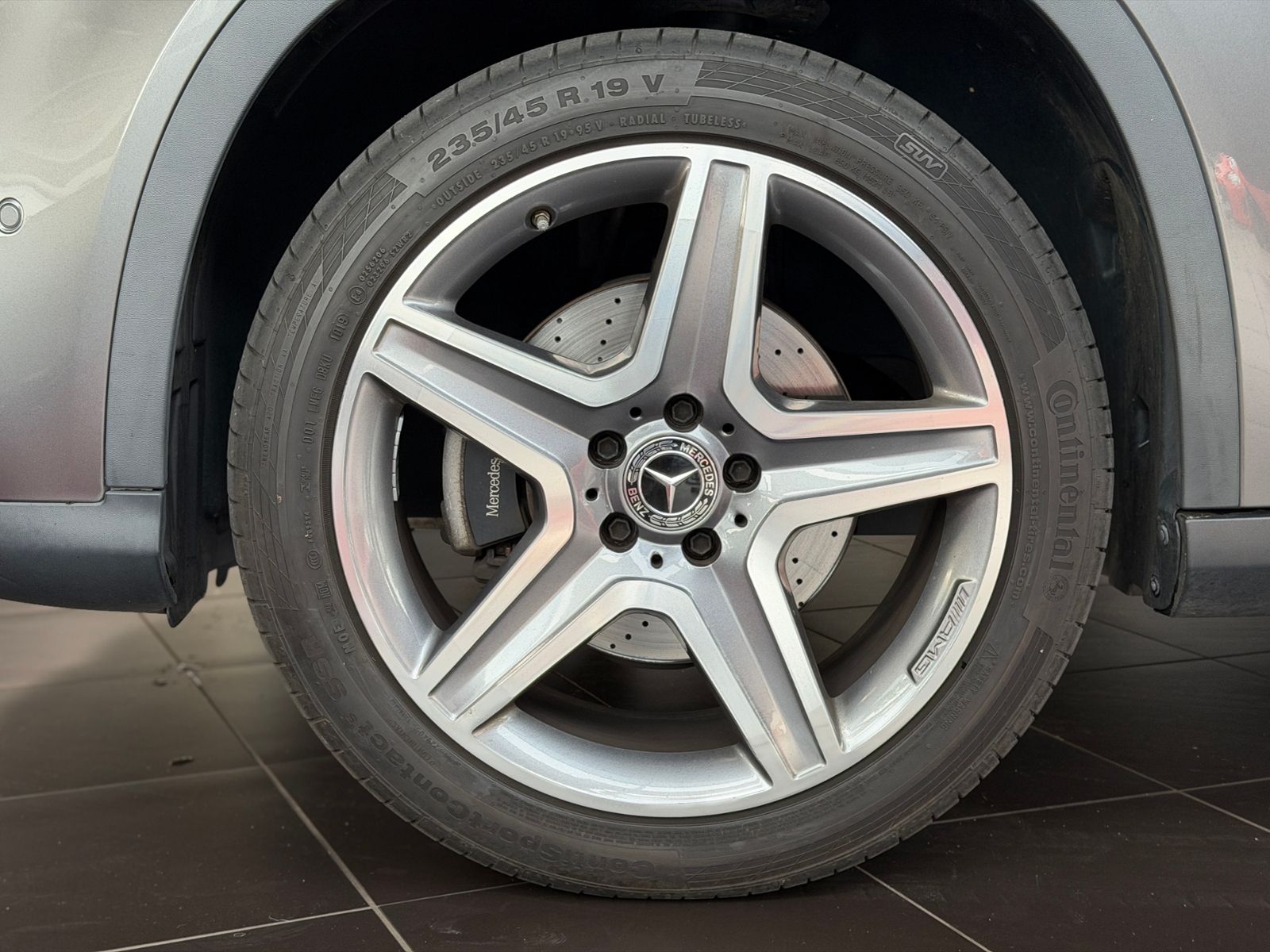 Fahrzeugabbildung Mercedes-Benz GLA 250 4Matic AMG-Line 360° LED SHZ NAVI